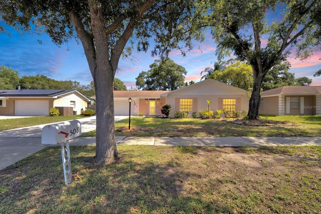 For Sale: $410,000 (4 beds, 2 baths, 2165 Square Feet)