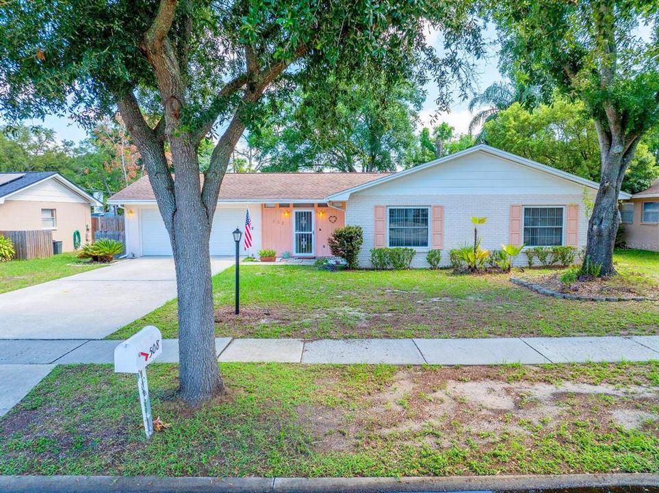 For Sale: $410,000 (4 beds, 2 baths, 2165 Square Feet)