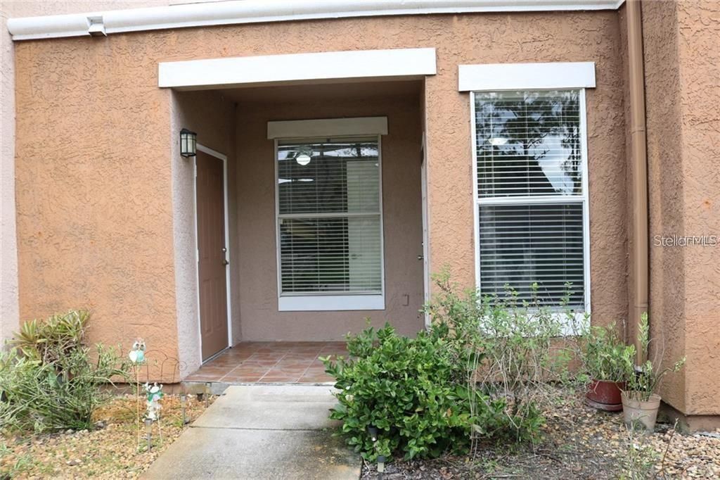 For Rent: $1,800 (2 beds, 2 baths, 983 Square Feet)