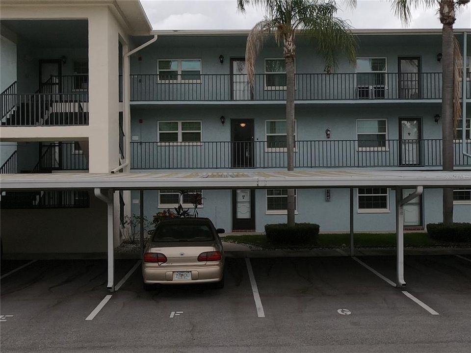 Screened Patio. Start your day with coffee and relax with an adult beverage in the evening