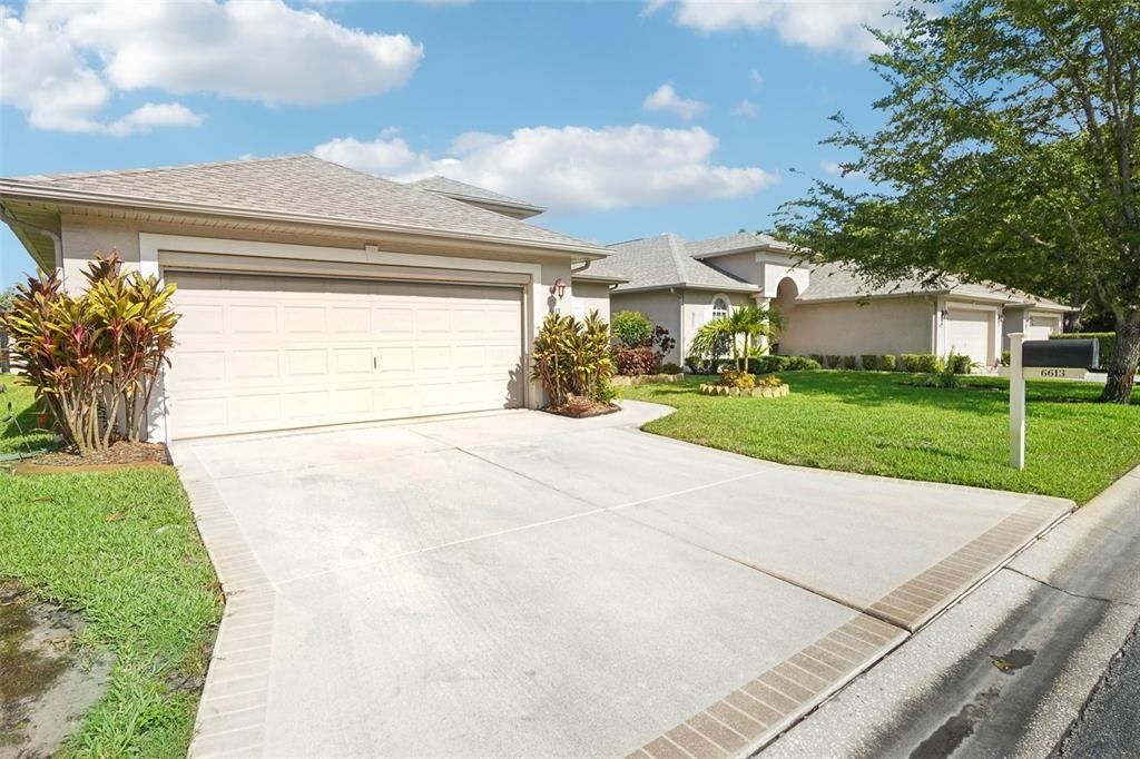 For Sale: $364,995 (4 beds, 2 baths, 2225 Square Feet)