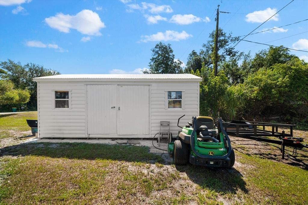 For Sale: $305,000 (3 beds, 2 baths, 1452 Square Feet)