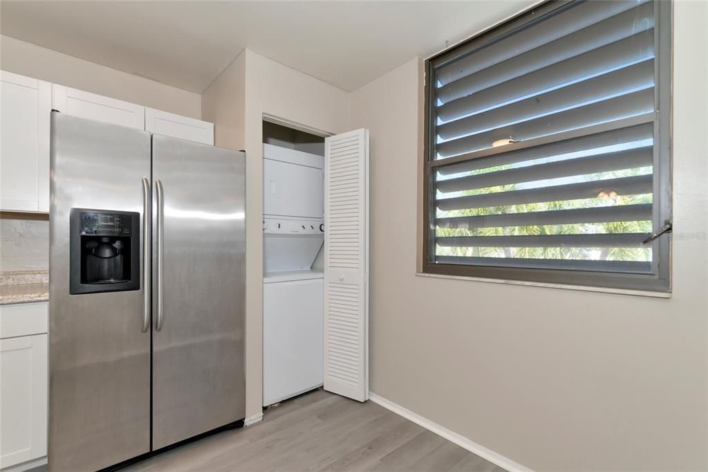 For Sale: $265,000 (2 beds, 2 baths, 1408 Square Feet)