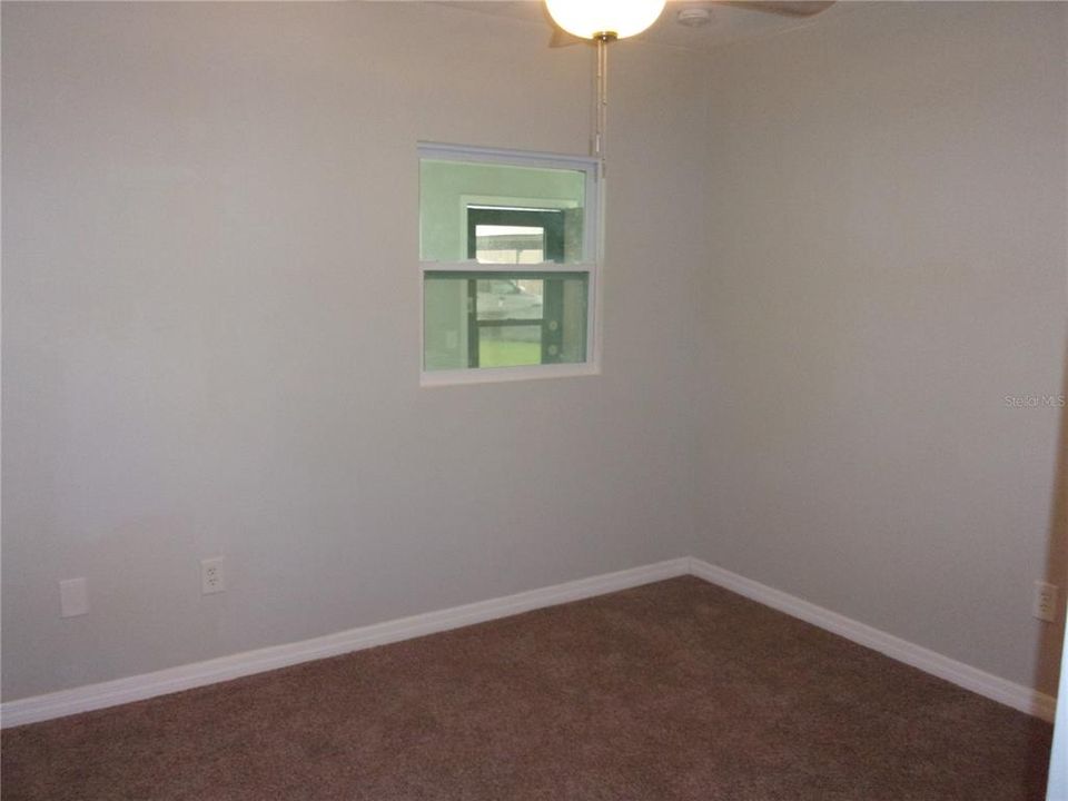 2nd bedroom