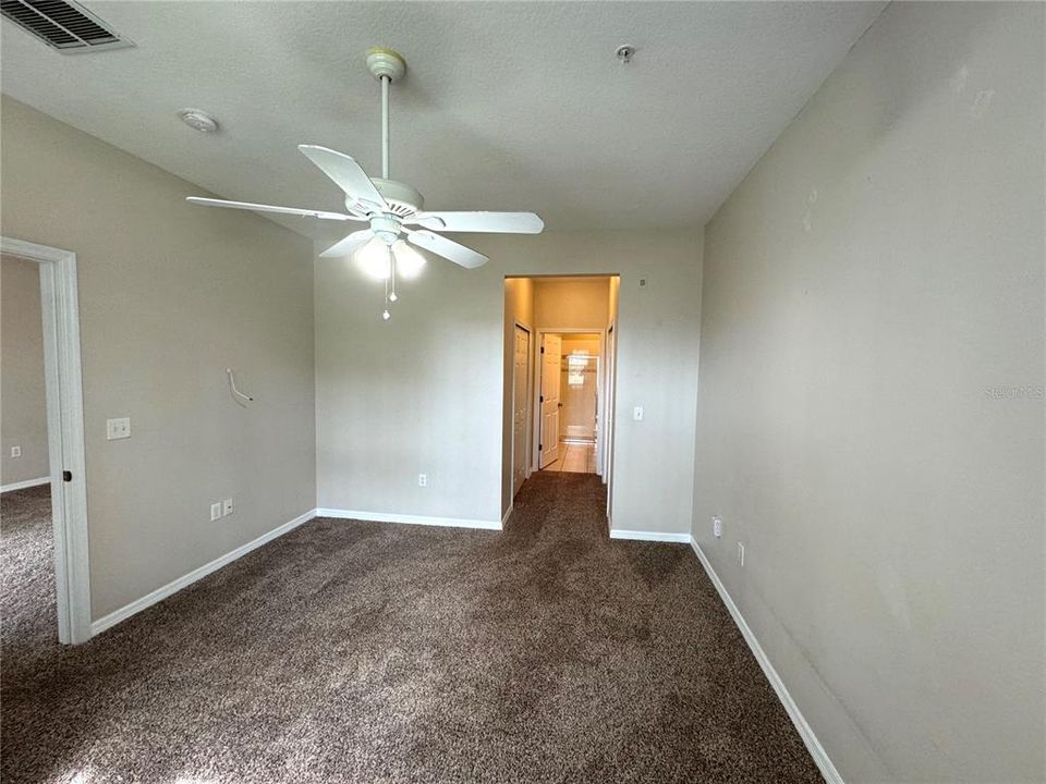 For Sale: $289,400 (3 beds, 2 baths, 1210 Square Feet)