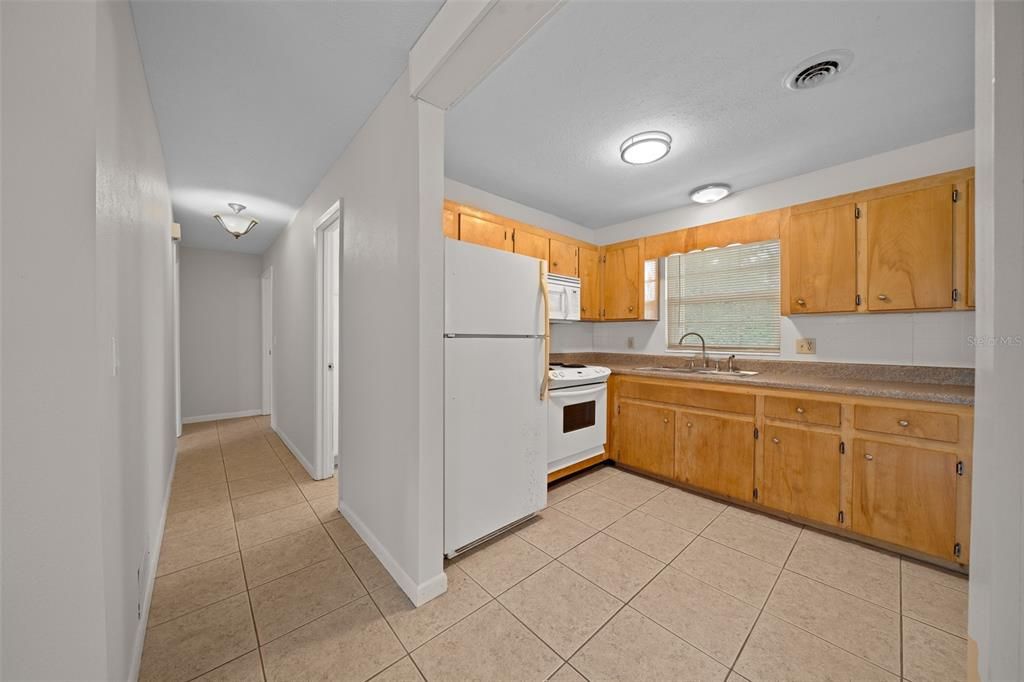 For Sale: $249,000 (2 beds, 2 baths, 1500 Square Feet)