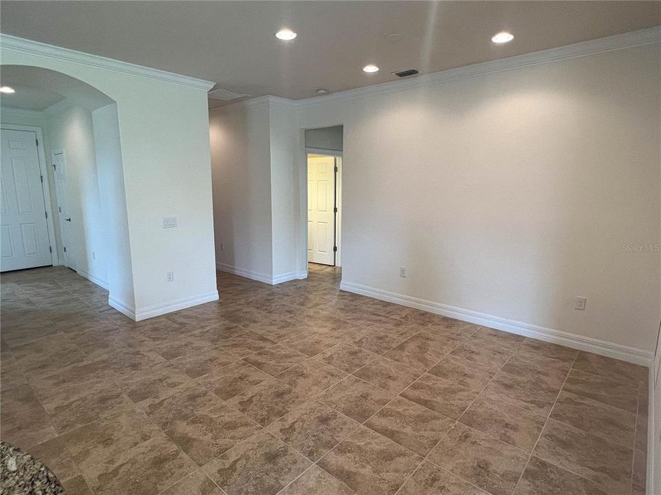 For Rent: $3,850 (3 beds, 2 baths, 2084 Square Feet)