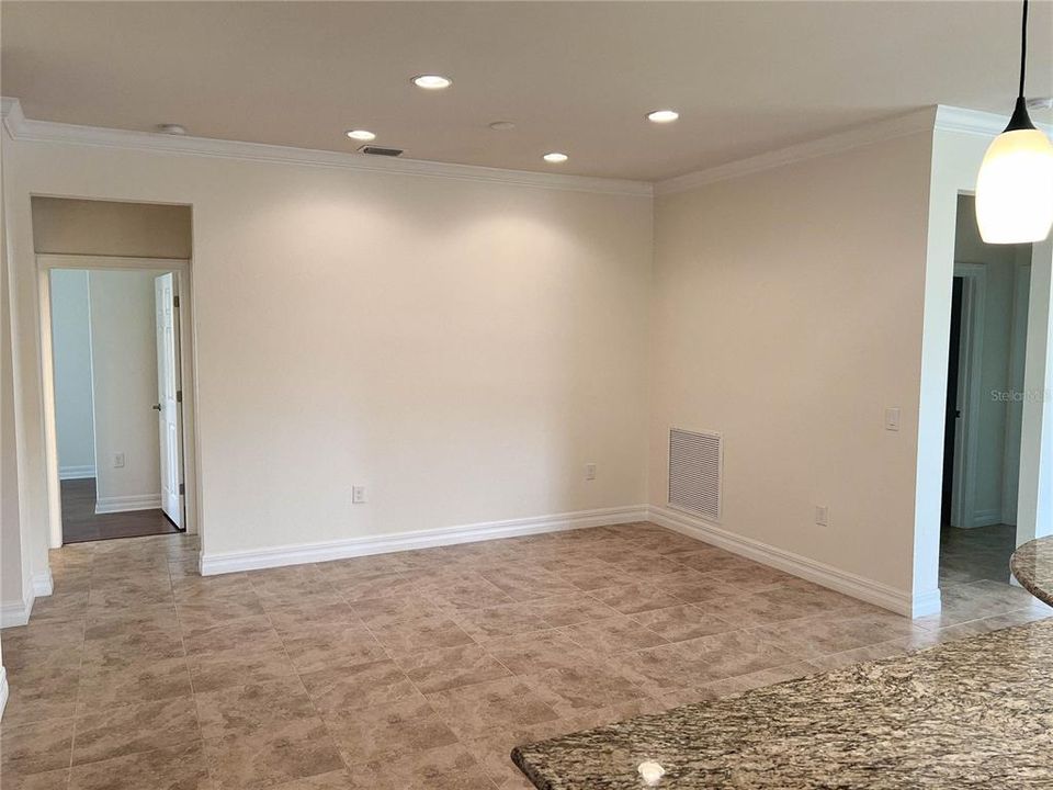 For Rent: $3,850 (3 beds, 2 baths, 2084 Square Feet)