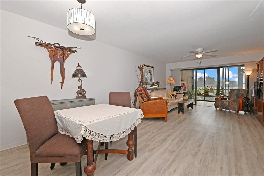 For Sale: $525,000 (2 beds, 2 baths, 1120 Square Feet)