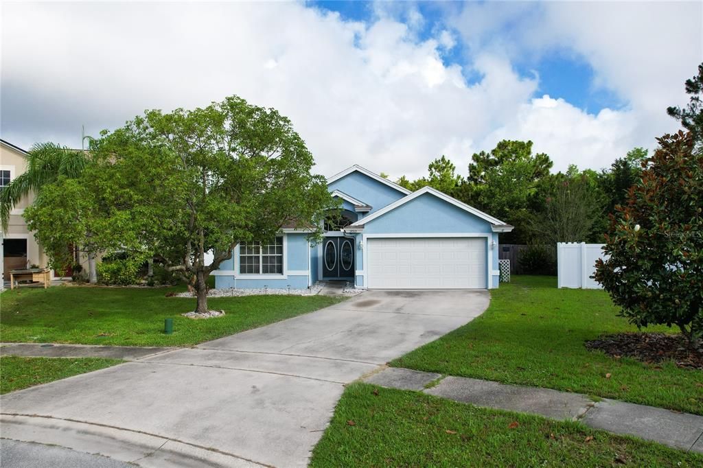 Recently Sold: $365,000 (4 beds, 2 baths, 1626 Square Feet)