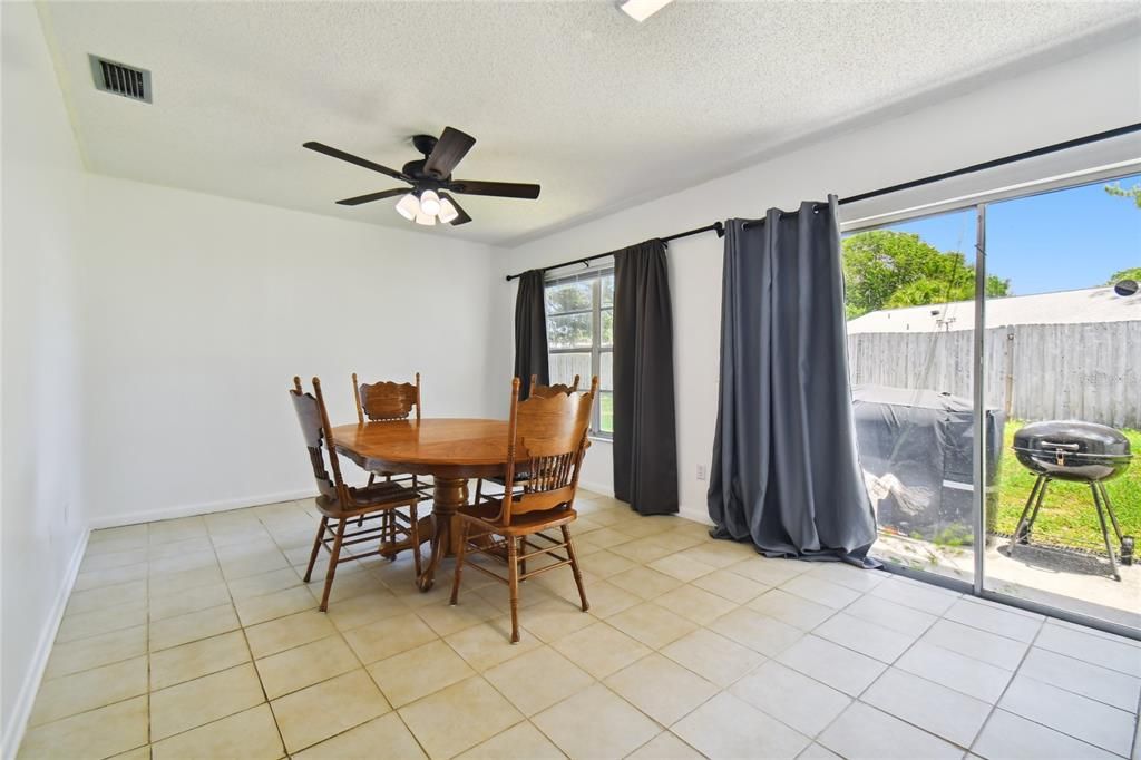 Active With Contract: $415,000 (4 beds, 2 baths, 1334 Square Feet)