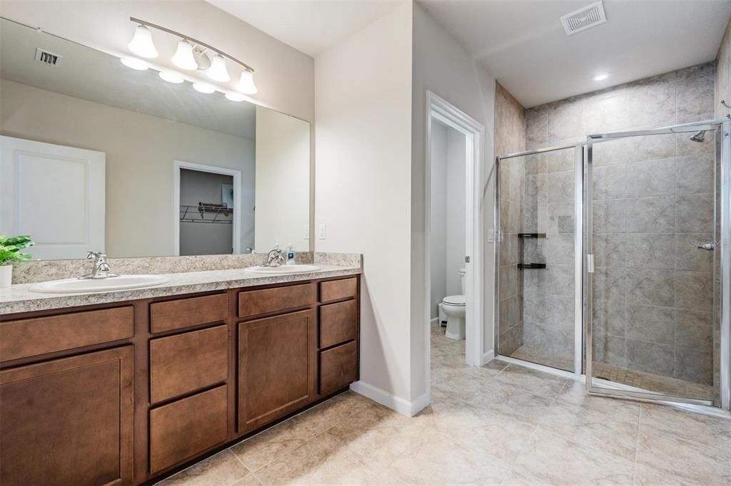 Active With Contract: $345,000 (3 beds, 2 baths, 1545 Square Feet)