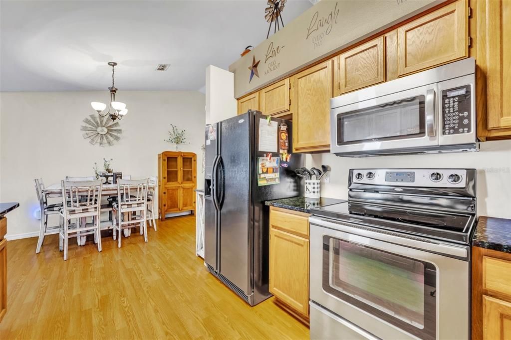 For Sale: $434,900 (3 beds, 2 baths, 1363 Square Feet)