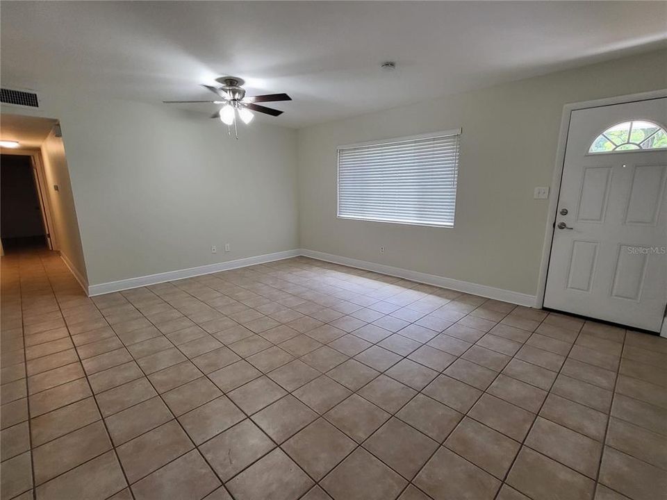 For Rent: $2,000 (3 beds, 2 baths, 1080 Square Feet)