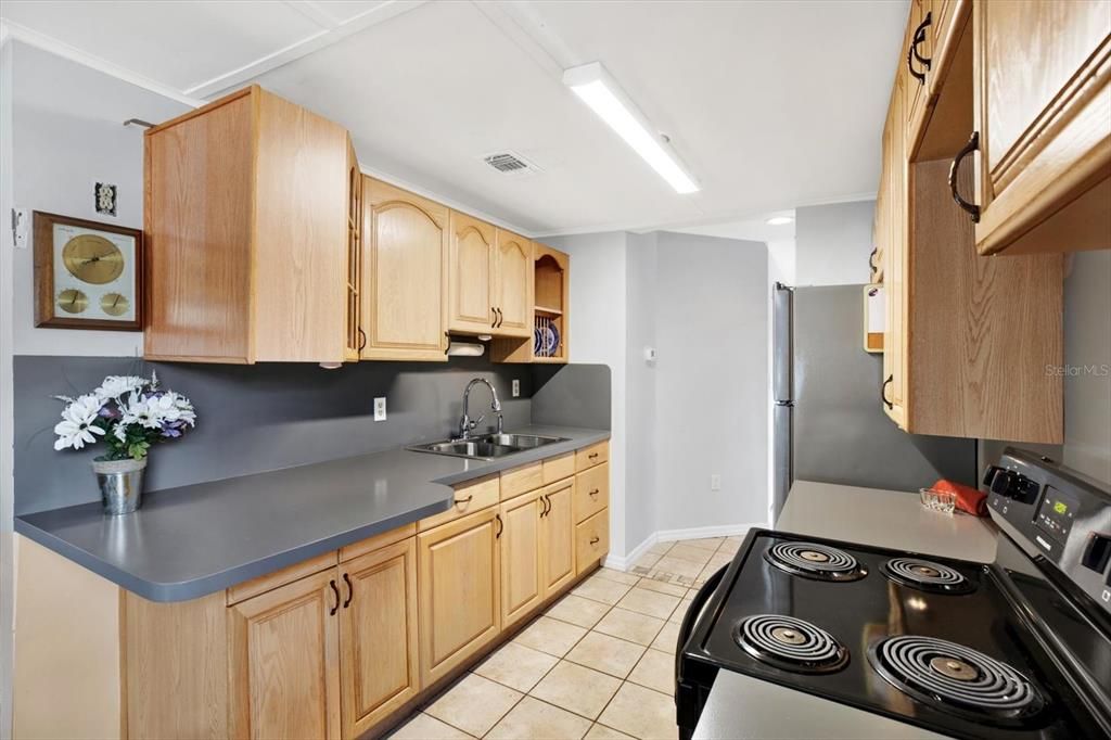 For Sale: $265,000 (3 beds, 1 baths, 1208 Square Feet)