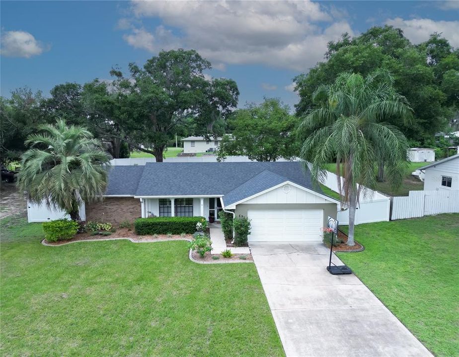 Recently Sold: $345,000 (3 beds, 2 baths, 1719 Square Feet)