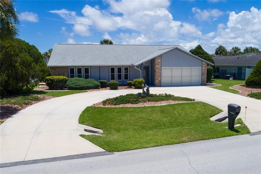 Active With Contract: $559,500 (3 beds, 2 baths, 1432 Square Feet)