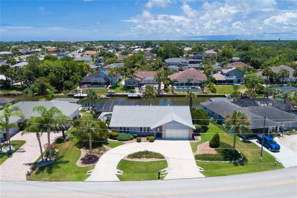 Active With Contract: $559,500 (3 beds, 2 baths, 1432 Square Feet)