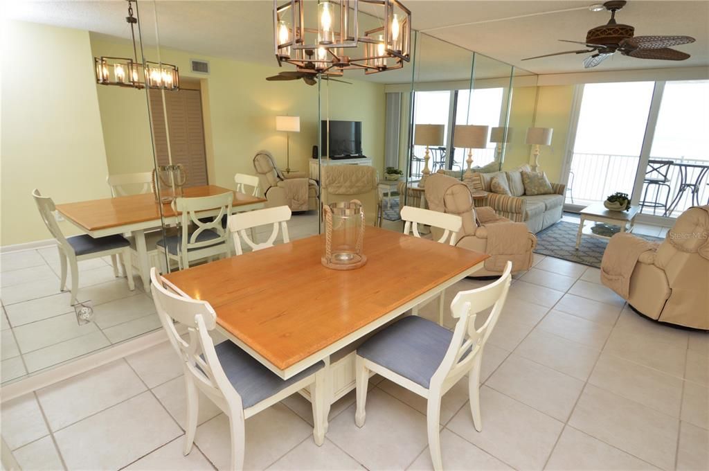 Active With Contract: $3,800 (2 beds, 2 baths, 1100 Square Feet)