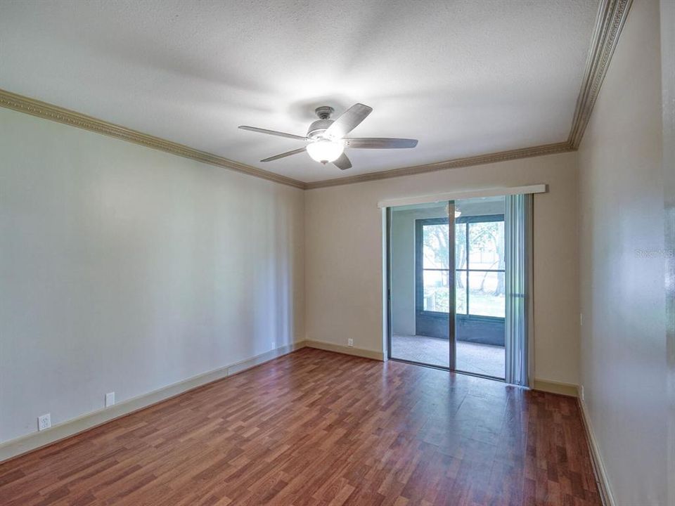 For Sale: $300,000 (2 beds, 2 baths, 1260 Square Feet)