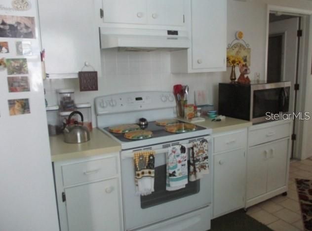 For Sale: $265,000 (2 beds, 2 baths, 1580 Square Feet)