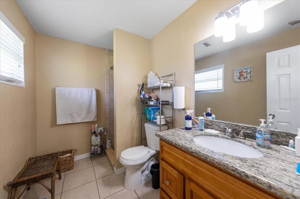 Active With Contract: $410,000 (3 beds, 2 baths, 1176 Square Feet)