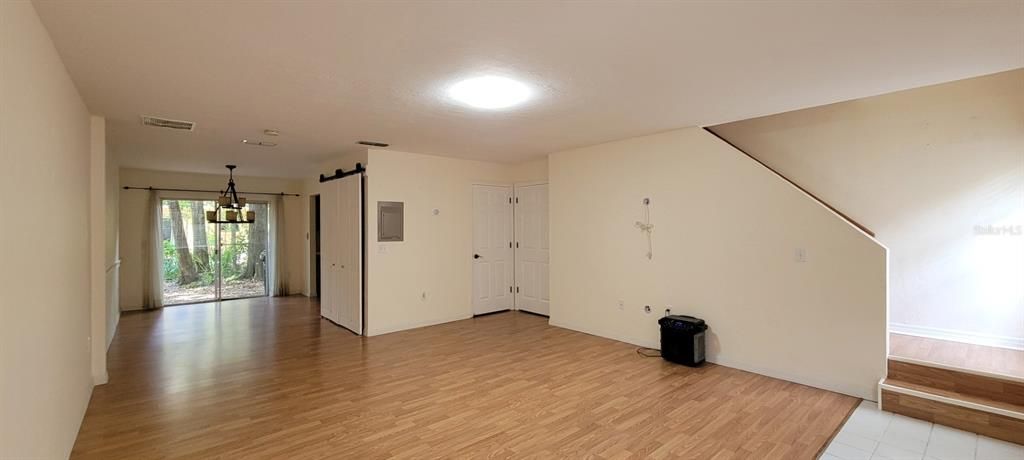 For Rent: $1,725 (2 beds, 2 baths, 1400 Square Feet)