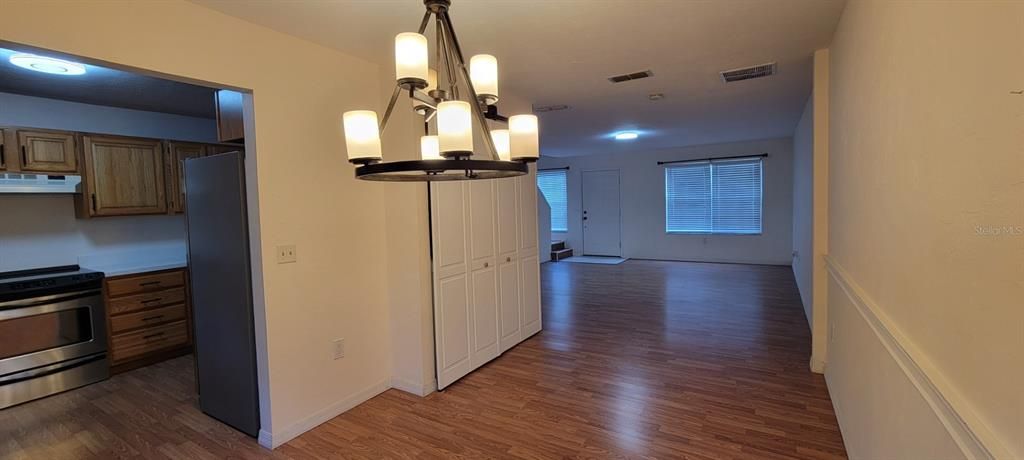 For Rent: $1,725 (2 beds, 2 baths, 1400 Square Feet)