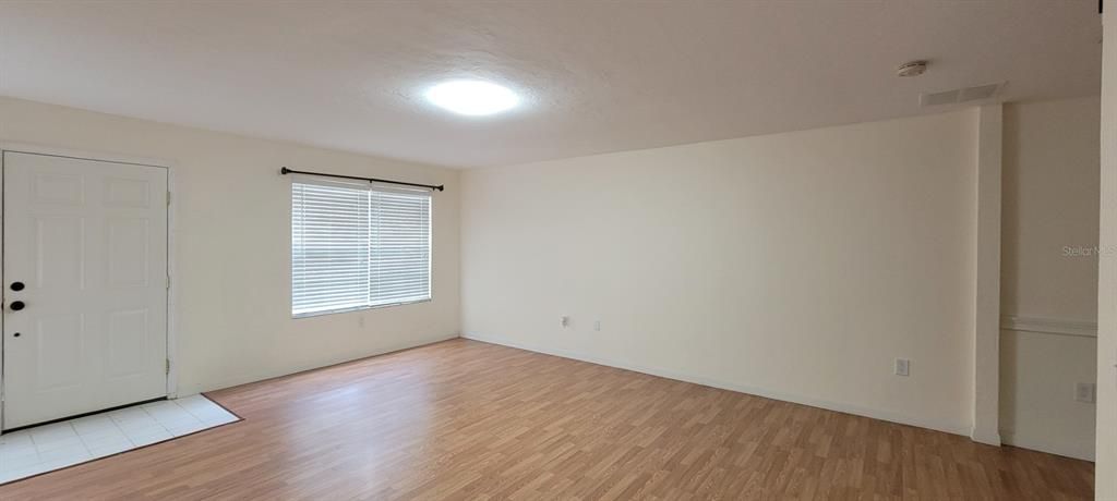 For Rent: $1,725 (2 beds, 2 baths, 1400 Square Feet)