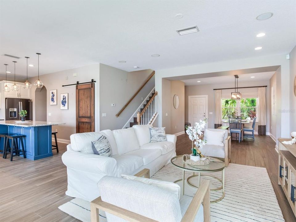 Active With Contract: $595,000 (4 beds, 2 baths, 2220 Square Feet)