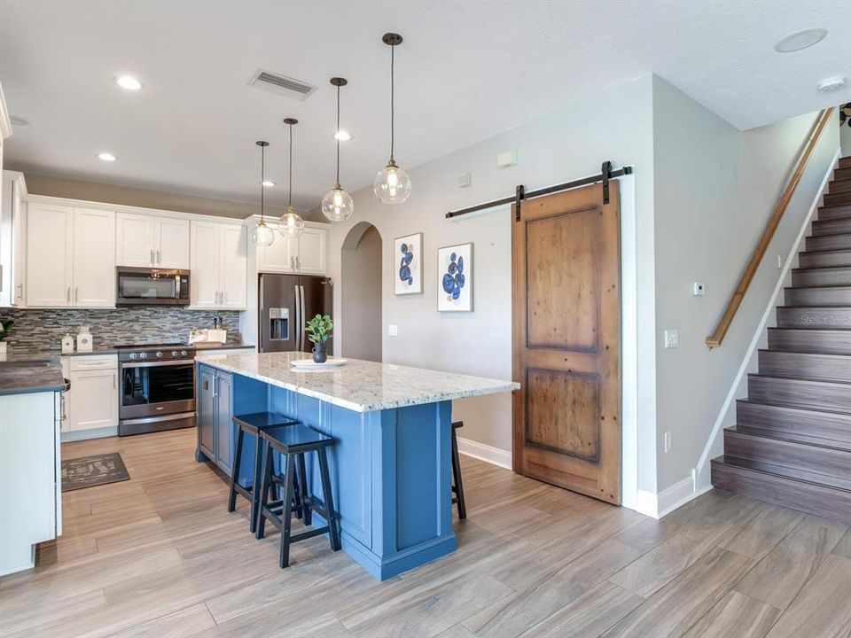 Active With Contract: $595,000 (4 beds, 2 baths, 2220 Square Feet)