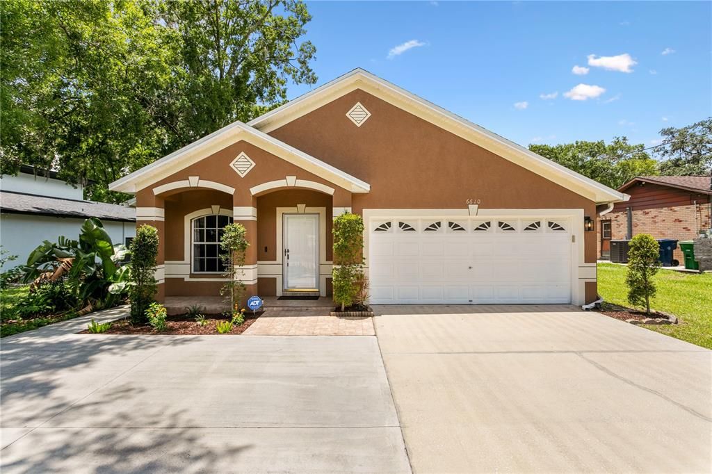 Active With Contract: $550,000 (3 beds, 2 baths, 1840 Square Feet)