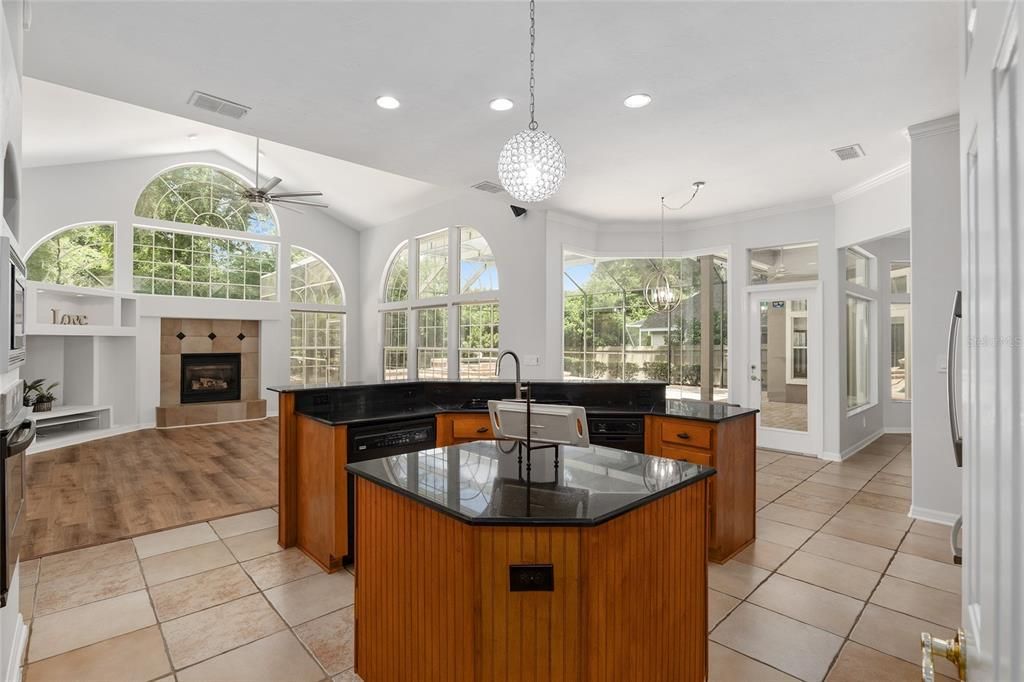 STUNNING POOL VIEWS FROM THE KITCHEN