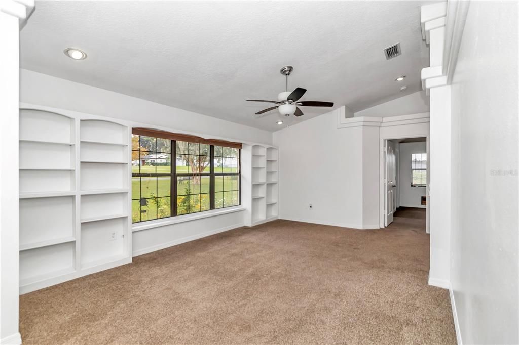 Bright and cheerful home. Spacious formal living room.