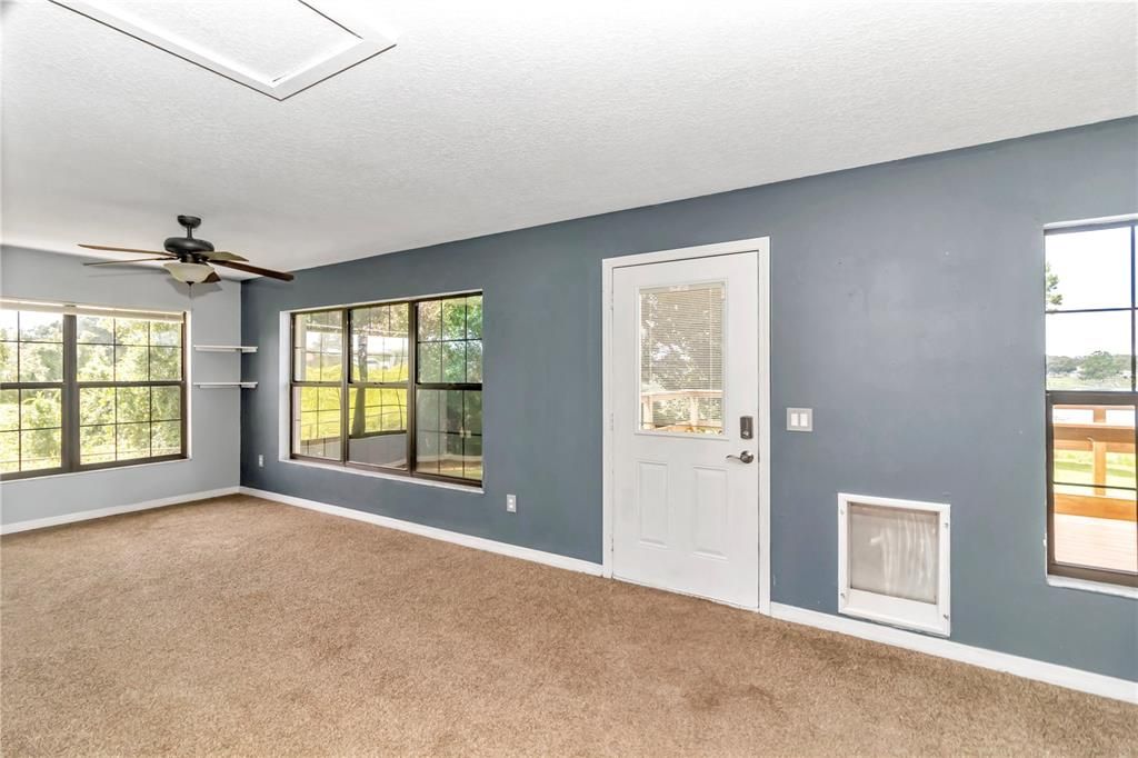 Spacious great room. Amazing lake views.