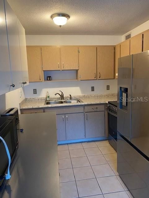 For Sale: $115,000 (1 beds, 1 baths, 836 Square Feet)