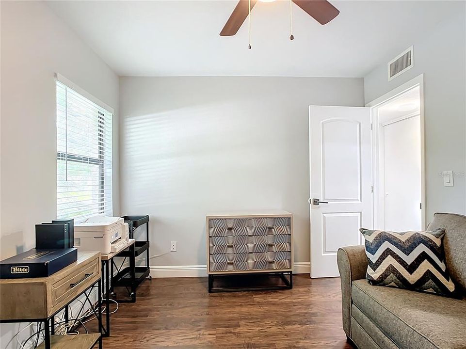 Active With Contract: $335,000 (3 beds, 2 baths, 1145 Square Feet)