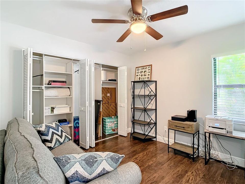 Active With Contract: $335,000 (3 beds, 2 baths, 1145 Square Feet)