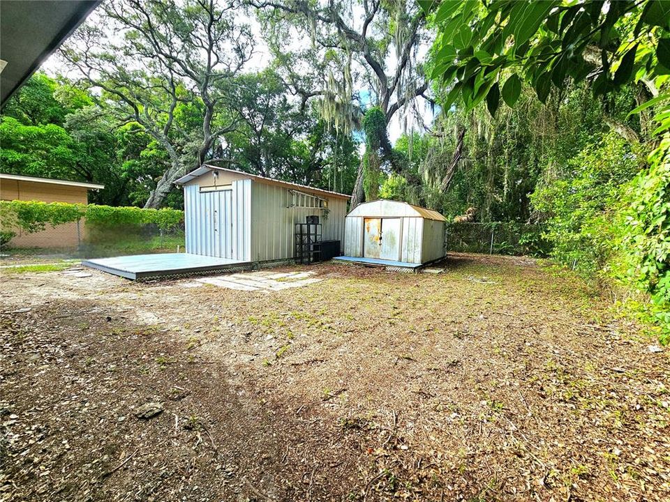 For Sale: $350,000 (3 beds, 2 baths, 999 Square Feet)