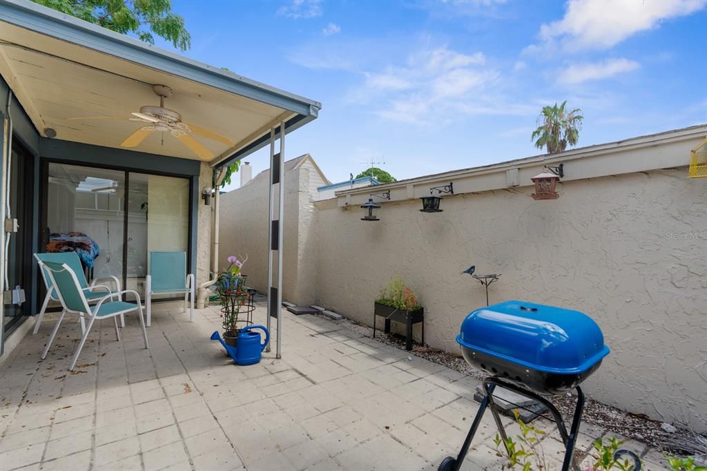 For Sale: $260,000 (4 beds, 2 baths, 1876 Square Feet)
