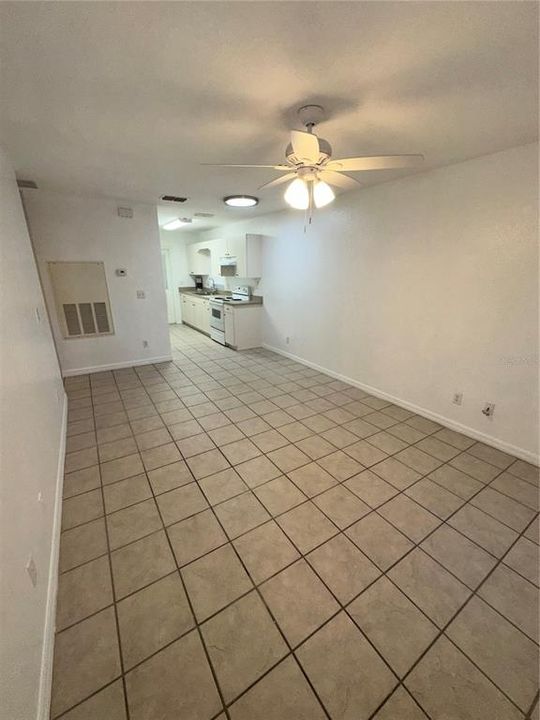 For Rent: $1,249 (2 beds, 1 baths, 1000 Square Feet)