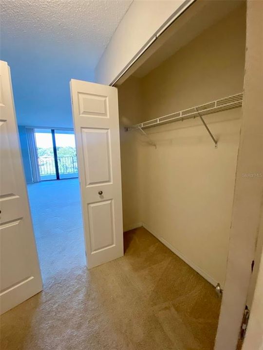 For Rent: $2,600 (2 beds, 2 baths, 1395 Square Feet)