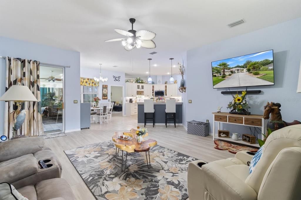 Active With Contract: $584,000 (4 beds, 3 baths, 2967 Square Feet)