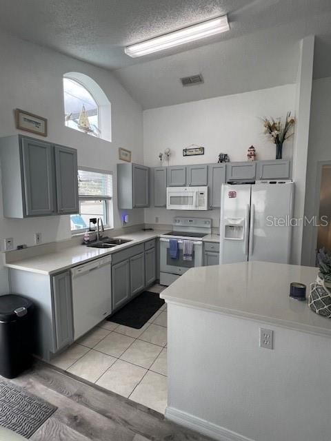 For Sale: $345,000 (3 beds, 2 baths, 1130 Square Feet)