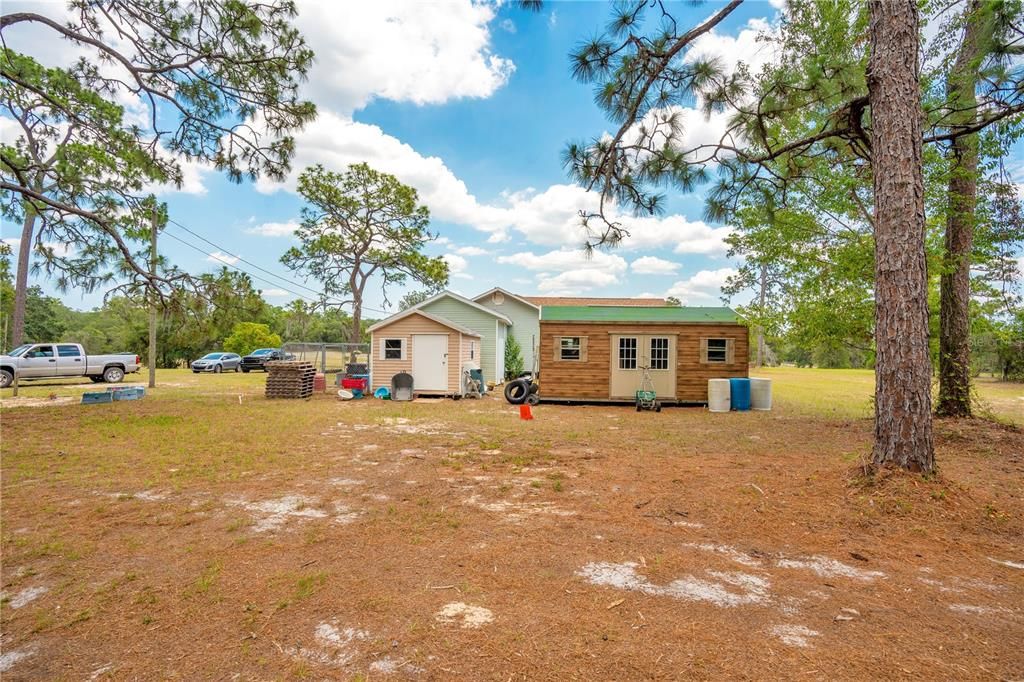 Guest house Sheds