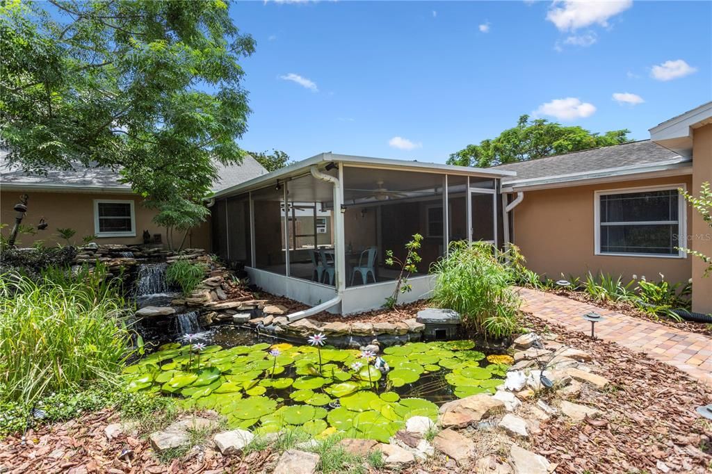 Active With Contract: $775,000 (4 beds, 2 baths, 2406 Square Feet)