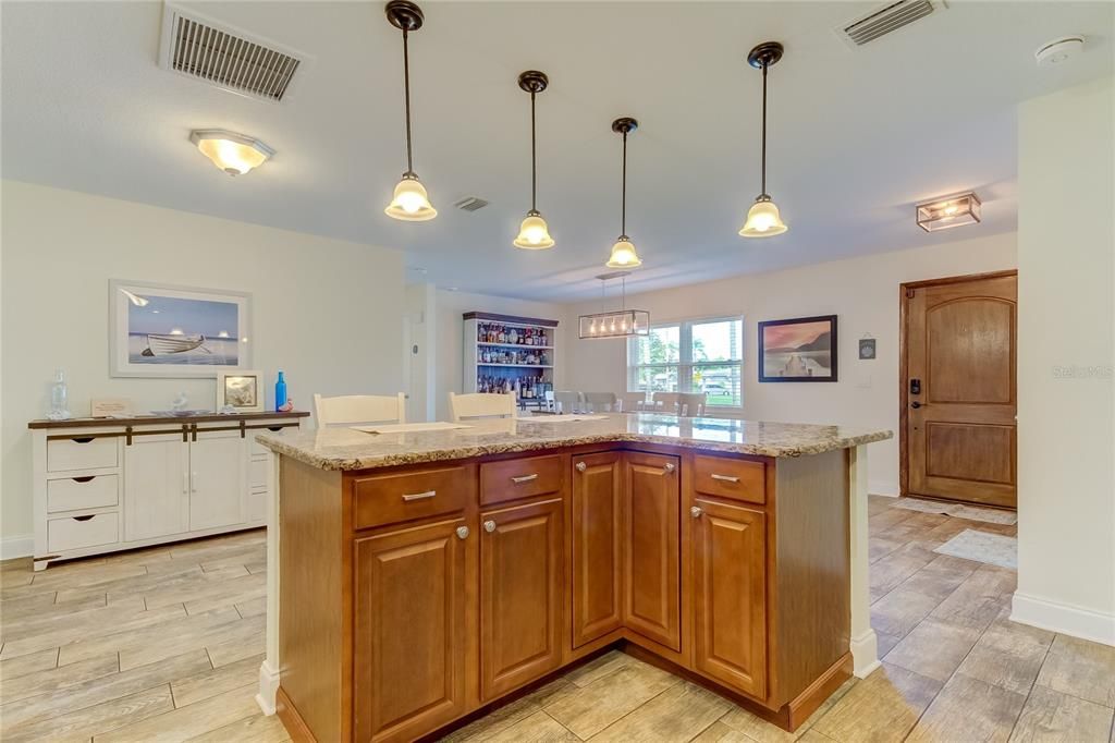 For Sale: $489,500 (3 beds, 2 baths, 1641 Square Feet)