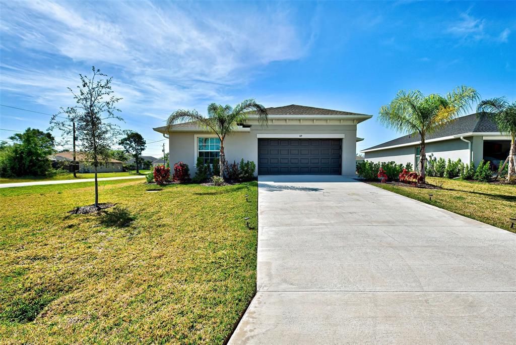 For Sale: $354,900 (4 beds, 2 baths, 1817 Square Feet)