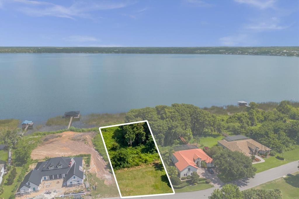 На продажу: $485,000 (0.91 acres)