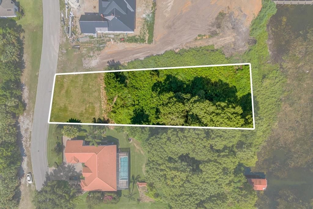 En Venta: $485,000 (0.91 acres)